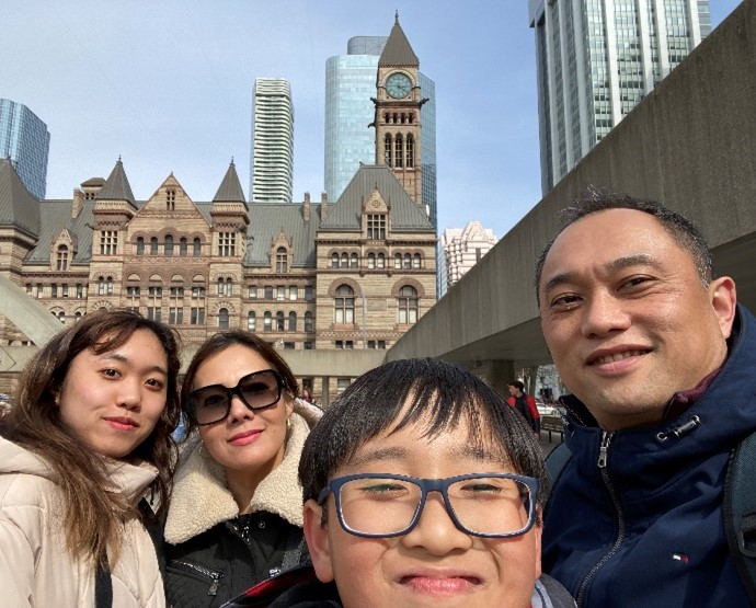 family　