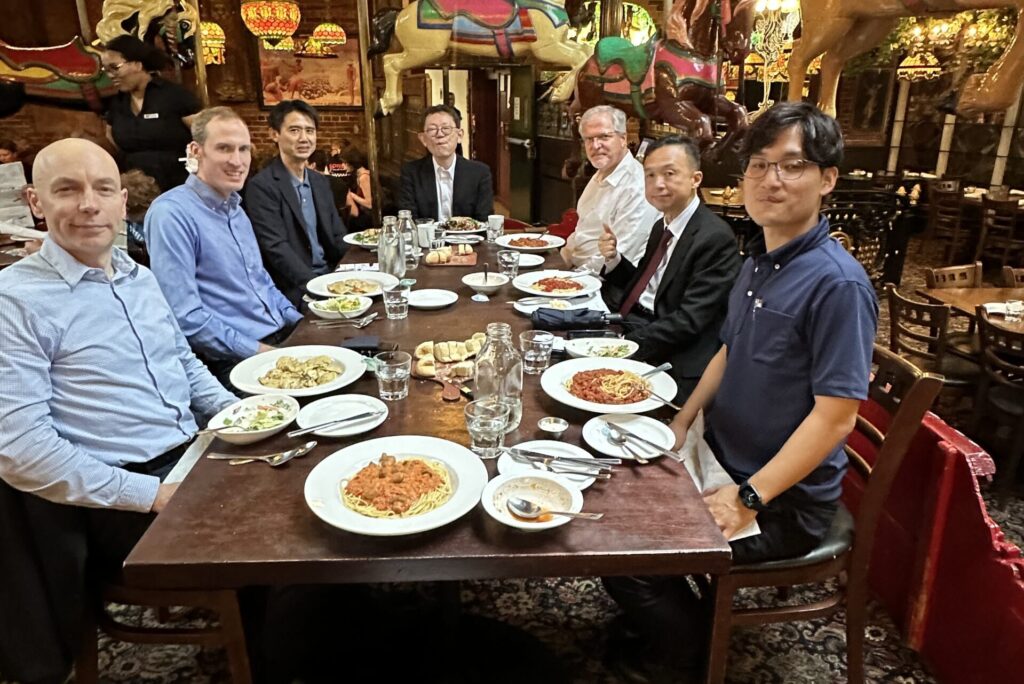 昼食会開催のご案内（10月11月）Luncheon on October and November