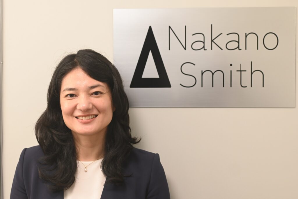 Women's　Lawyer